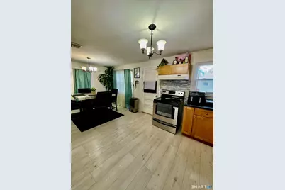 66 Conway Road, Manchester, CT 06042 - Photo 9