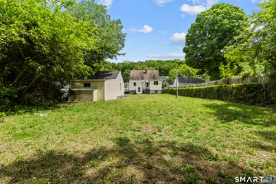 1590 Quinnipiac Avenue, New Haven, CT 06513 - Photo 17
