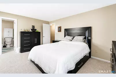105 High Street, South Windsor, CT 06074 - Photo 15