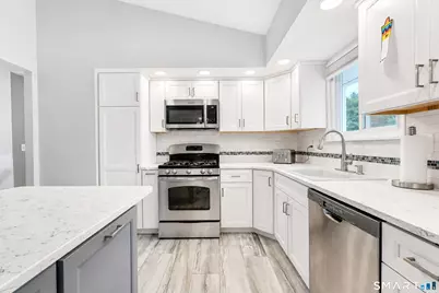 105 High Street, South Windsor, CT 06074 - Photo 3