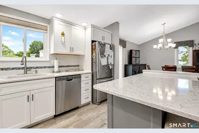 105 High Street, South Windsor, CT 06074 - Photo 5