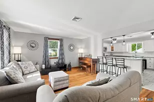 103 Richmond Ave, West Haven, CT 06516 - Photo 9
