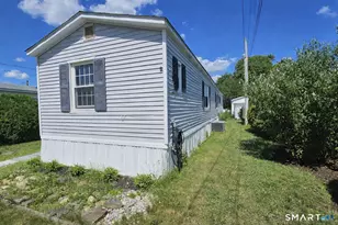 18 Broadway N, Westbrook, CT 06498 - Photo 3