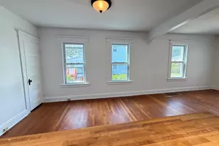 90 Belmont St, Fairfield, CT 06824 - Photo 7