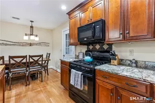 33 Marshfield Rd, East Lyme, CT 06357 - Photo 9