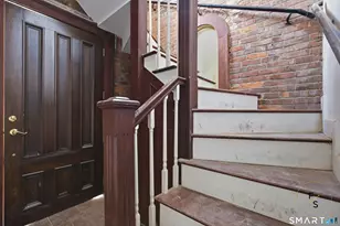 233 Blatchley Ave, New Haven, CT 06513 - Photo 9
