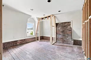 233 Blatchley Ave, New Haven, CT 06513 - Photo 5