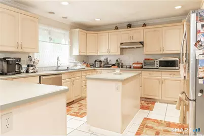 59 Michael Lane, Naugatuck, CT 06770 - Photo 15