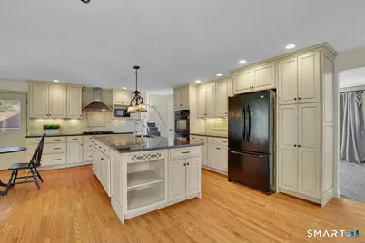 5 Arlington Street North, Meriden, CT 06450 - Photo 3