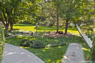 950 Peck Ln, Cheshire, CT 06410 - Photo 31