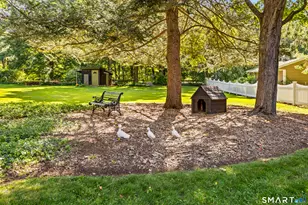 950 Peck Ln, Cheshire, CT 06410 - Photo 27