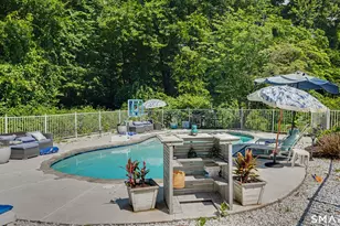 81 Trails End Rd, Weston, CT 06883 - Photo 11