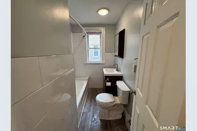 213 Golden Hill Street #5C, Bridgeport, CT 06604 - Photo 9