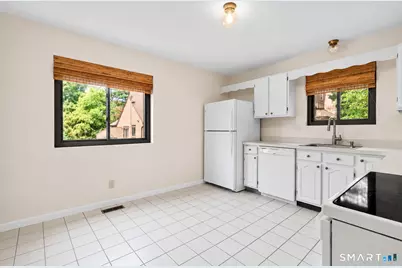 196 New Haven Avenue #325, Derby, CT 06418 - Photo 13
