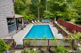11 Coach Hill, Danbury, CT 06811 - Photo 35