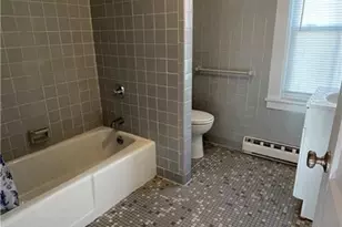 36 Pleasant St, Groton, CT 06340 - Photo 11