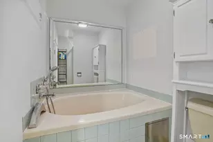 101 Breakers Ln, Stratford, CT 06615 - Photo 31