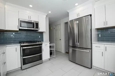 7 Raynham Road, East Haven, CT 06512 - Photo 5