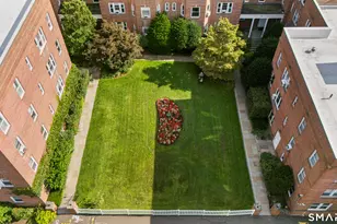 70 Strawberry Hill Ave, Stamford, CT 06902 - Photo 25