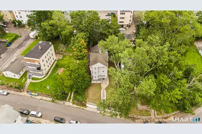 99 Lounsbury Avenue, Waterbury, CT 06706 - Photo 17