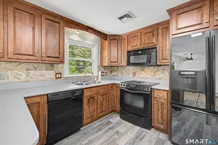 11 Westerly Dr, Enfield, CT 06082 - Photo 19