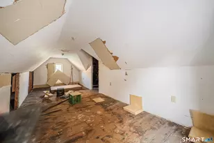 4 Armstrong Pl, Bridgeport, CT 06608 - Photo 17