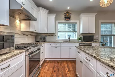 118 Wells View Road #118, Shelton, CT 06484 - Photo 9