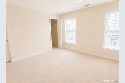 220 Castle Avenue #220, Fairfield, CT 06825 - Photo 7