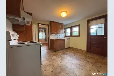 84 Laurel Street, East Hartford, CT 06108 - Photo 11