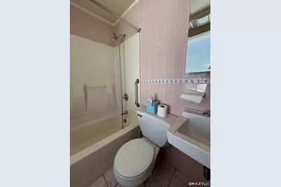 84 Laurel Street, East Hartford, CT 06108 - Photo 15