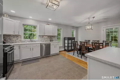 394 Killingly Avenue, Putnam, CT 06260 - Photo 11