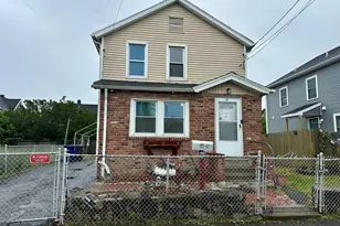 62 Clifford St, Bridgeport, CT 06607 - Photo 1