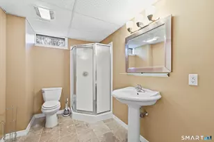 21 Merrigan Ln, Windsor Locks, CT 06096 - Photo 33
