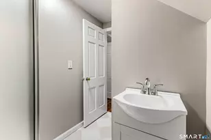375 Allen Ave, Meriden, CT 06451 - Photo 31
