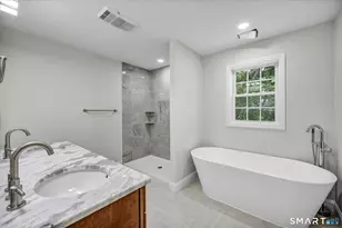 33 Brightwood Ln, West Hartford, CT 06110 - Photo 3