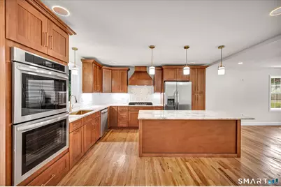 33 Brightwood Lane, West Hartford, CT 06110 - Photo 11