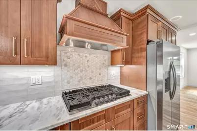 33 Brightwood Lane, West Hartford, CT 06110 - Photo 7
