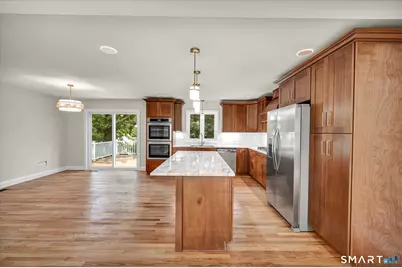 33 Brightwood Lane, West Hartford, CT 06110 - Photo 5