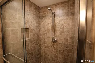 46 Westminster Dr, West Hartford, CT 06107 - Photo 21