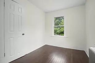 127 Maple St, Norwich, CT 06360 - Photo 9