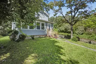 127 Maple St, Norwich, CT 06360 - Photo 3