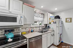 40 Mills Ave, Milford, CT 06460 - Photo 5