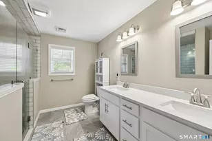 17 Seaview Ter, Waterford, CT 06385 - Photo 15