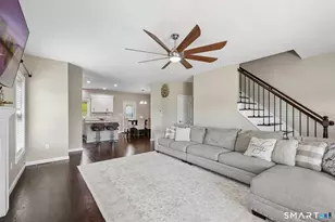 17 Seaview Ter, Waterford, CT 06385 - Photo 3