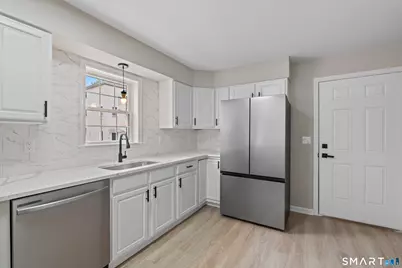 32 Tremont Street, New Britain, CT 06051 - Photo 7