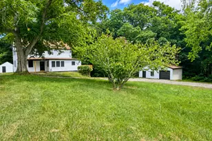33 Machine Shop Hill Rd, Windham, CT 06266 - Photo 1