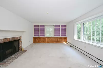 162 Roslyn Drive, New Britain, CT 06052 - Photo 5