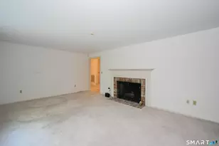 162 Roslyn Dr, New Britain, CT 06052 - Photo 7