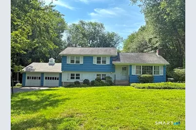4 Austin Dr Extension, Easton, CT 06612 - Photo 3