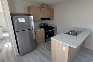 435 High St, Groton, CT 06355 - Photo 5